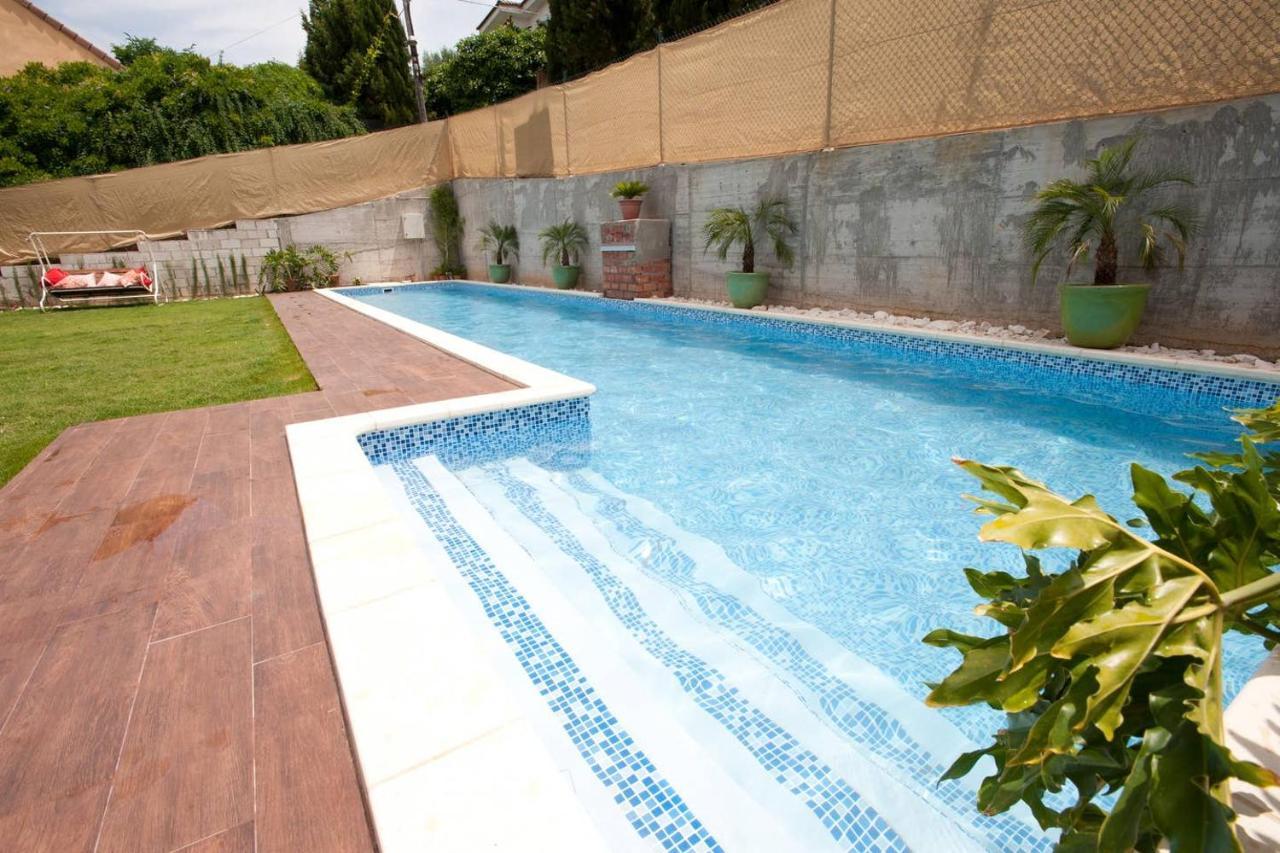 Vila Casa Vacacional Dhalia Dos Hermanas Exteriér fotografie
